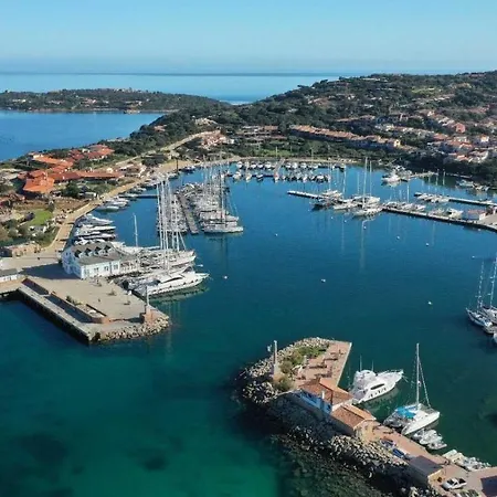 Aurora House Apartment Porto Rotondo